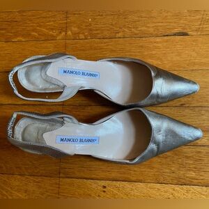 Manolo Blahnik Carolyne slingback champagne silver leather kitten heels 36.5